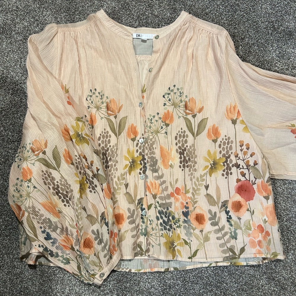 DR2 Peach Floral Blouse